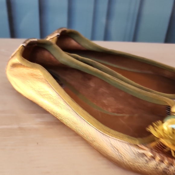 Chloe Leather Grosgrain Trim Beaded Accent Gold Ballet flats 37.5 EU / 7US - Picture 5 of 12